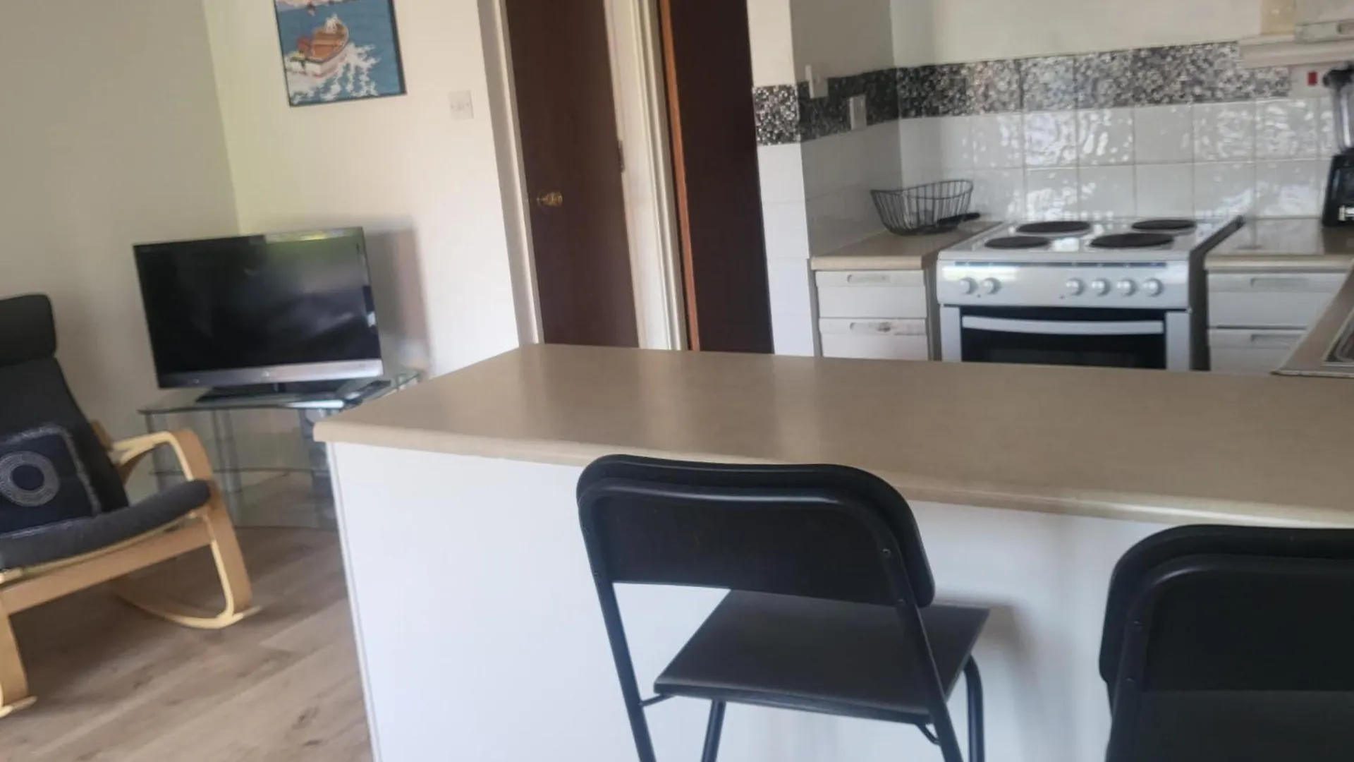 Home In London Nr Heathrow N Parking Northolt  Holiday home