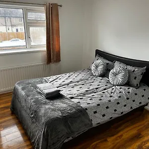 Good Priced Single In Hayes Northolt (Greater London)